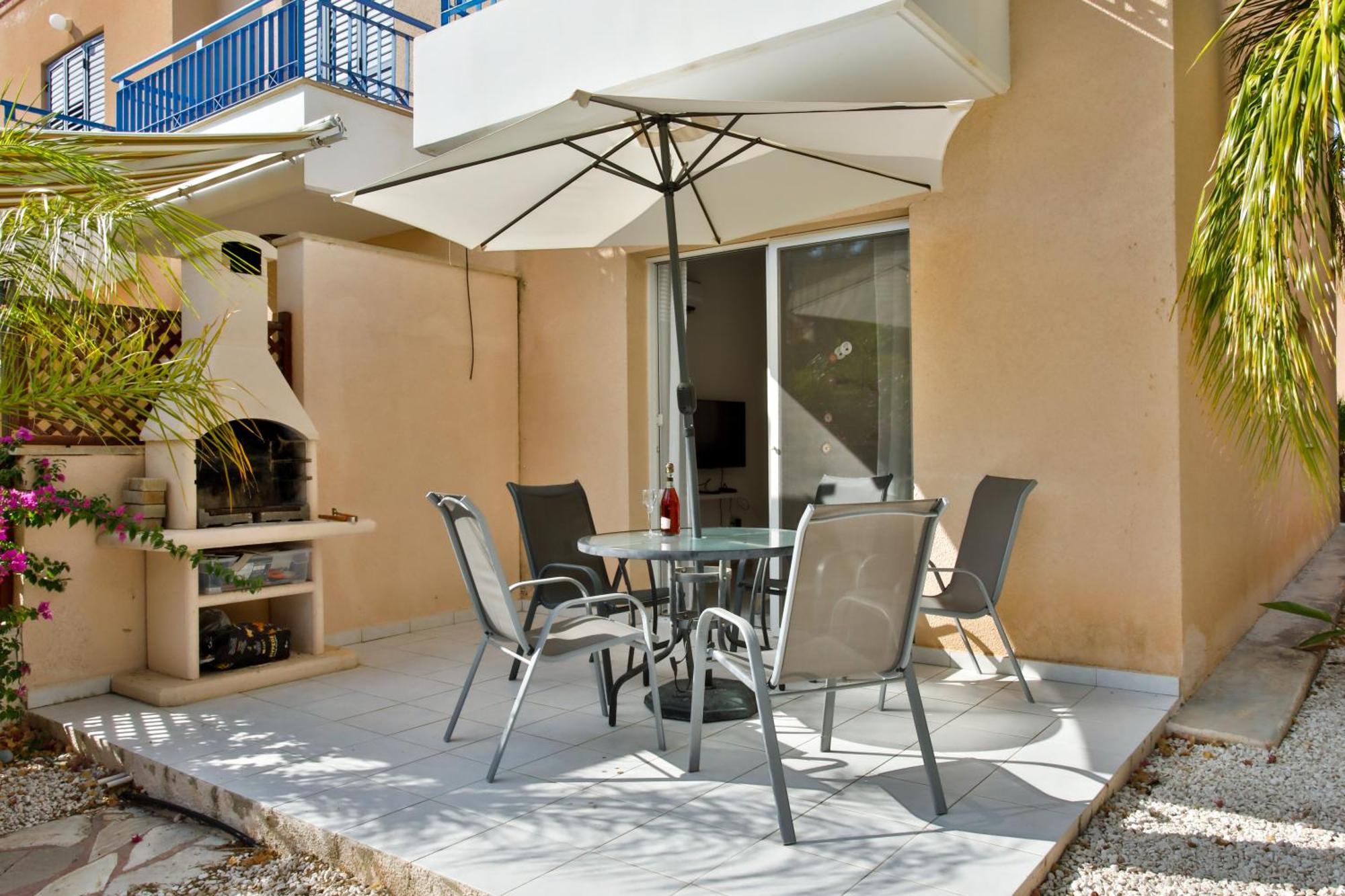 Casa Del Sol Townhouse In Iris Village Paphos Exterior foto