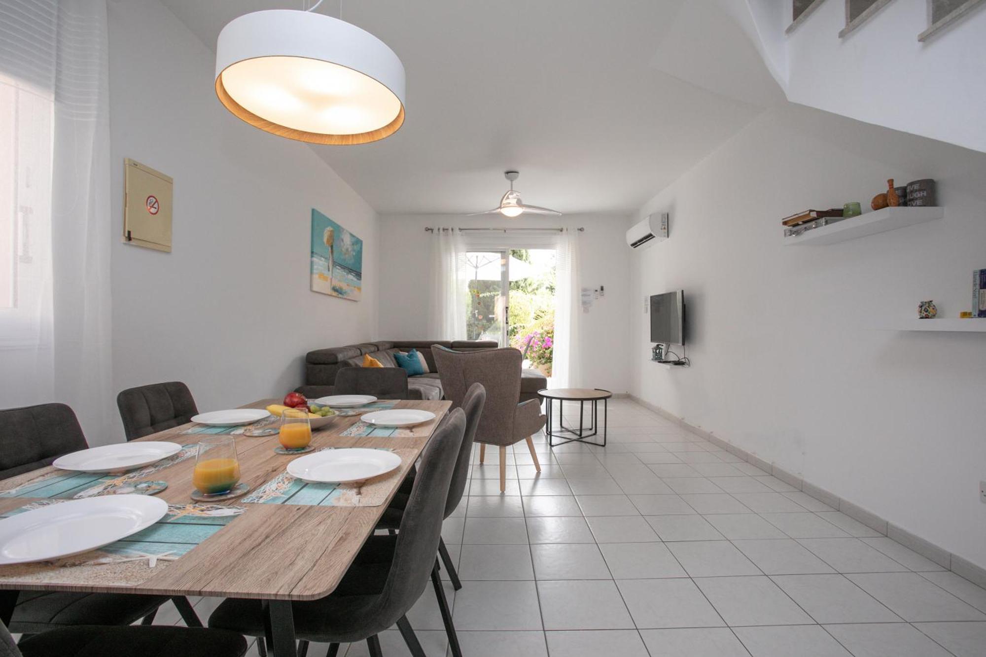 Casa Del Sol Townhouse In Iris Village Paphos Exterior foto